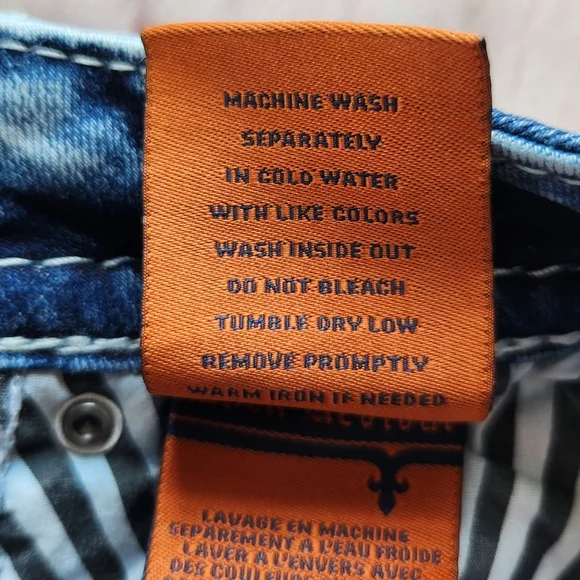 **SOLD** Rock Revival "Fay" Mid Rise Stretch Cutoff Short Blue Denim | Size 24 - Picture 12 of 14